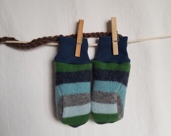 TODDLERS mittens, upcycled wool, fleece lined, cozy warm, 2-4 years