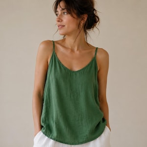 Canotta in lino da donna, canotta ampia in lino, canotta estiva in lino, top casual in lino, camicetta leggera in lino, abbigliamento in lino taglie forti