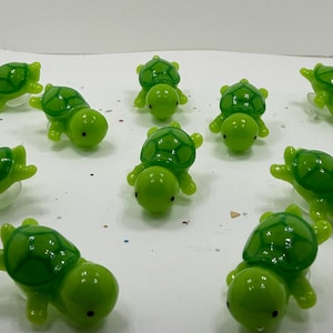 Amuletos de tortuga y cocodrilo
