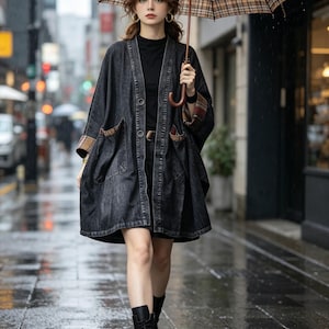 Cárdigan largo minimalista de mezclilla, chaqueta ligera abierta por delante, top kimono holgado y fluido, túnica patchwork con puños a cuadros, abrigo de estilo estético para estar en casa.