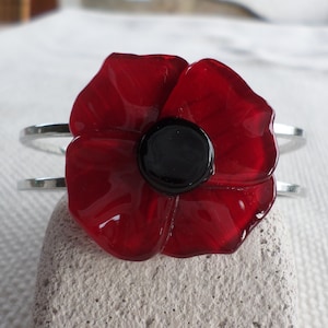 Fused glass Poppy bracelet