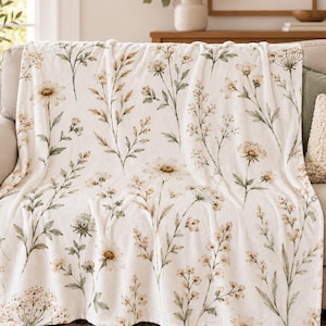 Field Sage and Cream Wildflower Blanket | Country Farmhouse Throw
