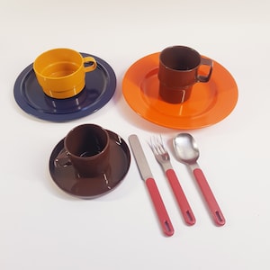 Mepal camping  tableware set, campervan utensils, Melamine  plastic,1970s
