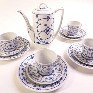 Jager Eisenberg original Blau Saks coffee set for 4- with cake plates