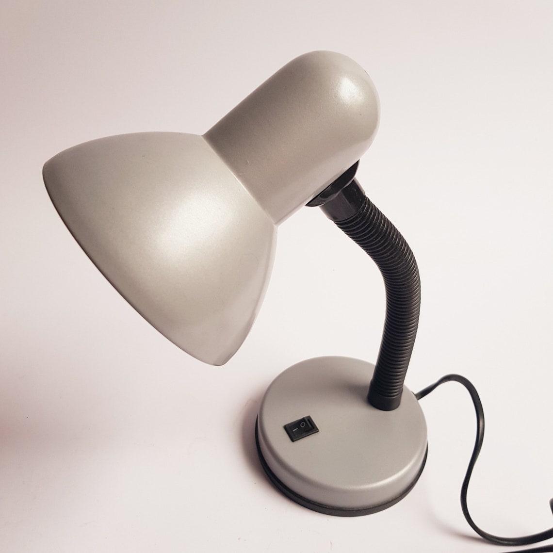 Vintage table lamp, metal light, grey, 1970s, foto 1 di 5