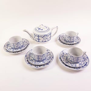 Jager Eisenberg original Blau Saks tea set for 4 - breakfast set