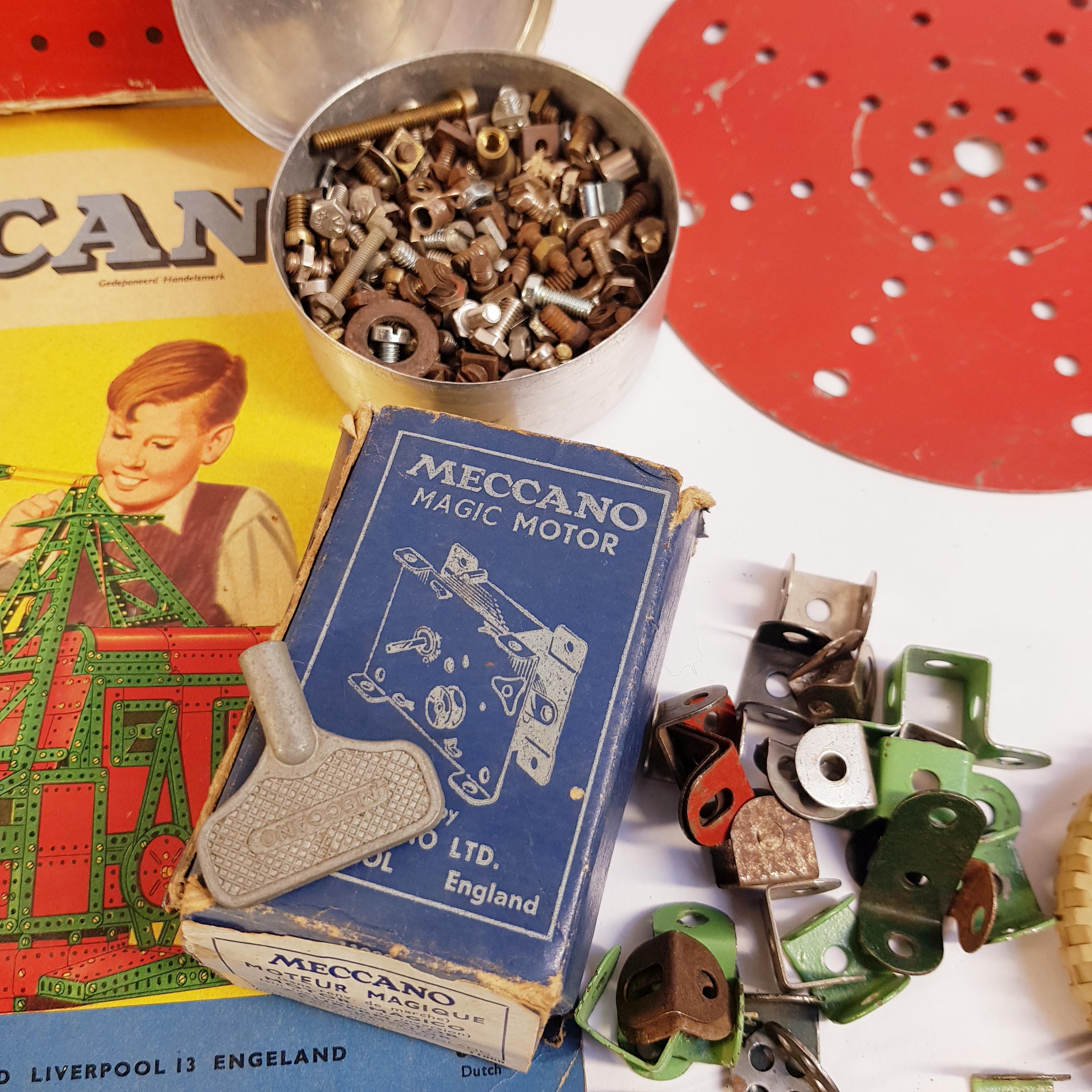 Lot Meccano Pièces Meccano Moteur Meccano 1, 2 et 3 // vintage Jouet - Canada Lot Meccano Pièces Meccano Moteur Meccano 1, 2 et 3 // vintage Jouet - Canada