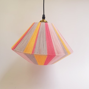 Handmade yarn wrapped pendant lampshade, ufo shape string lamp