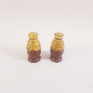Salt and pepper shaker, vintage, 1970s