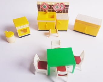 Vintage Plastic Dollhouse Furniture Set (10 Pieces)