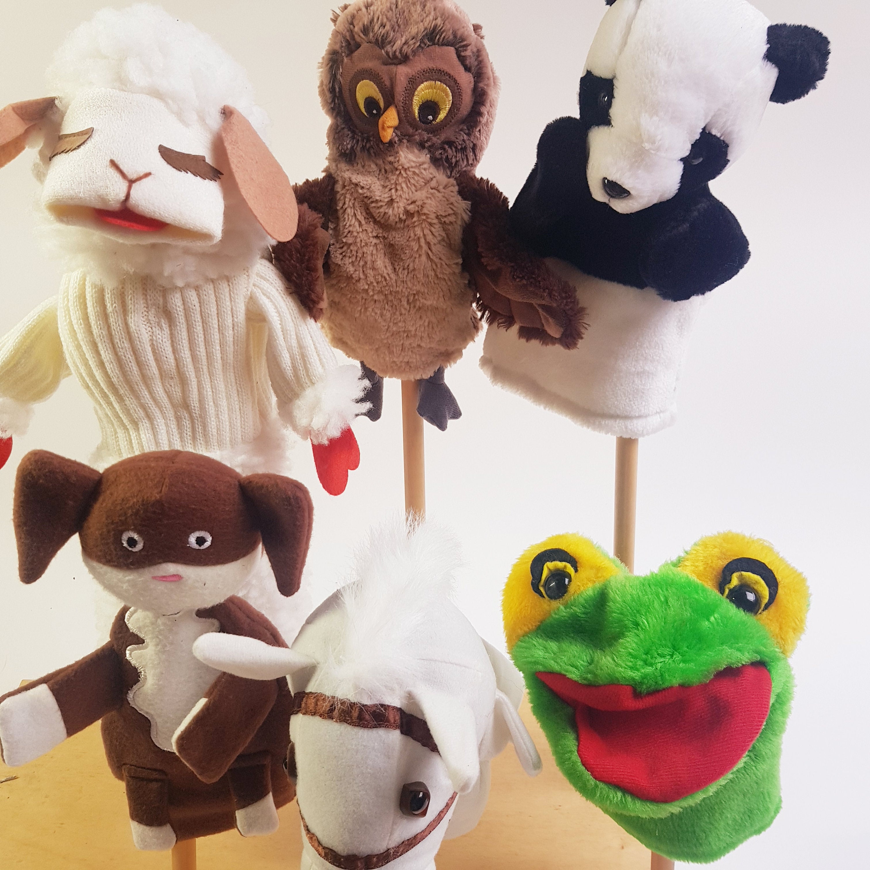 Histoire de simulation de marionnette à main pour enfants hibou