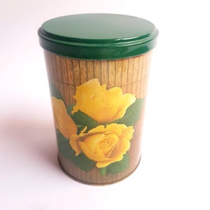 Storage tin, vintage floral tin made in Holland, Tomado