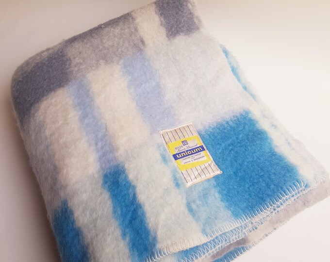 Dutch Wool Blanket, Blue, Check Design, Made in Holland Etsy Canada