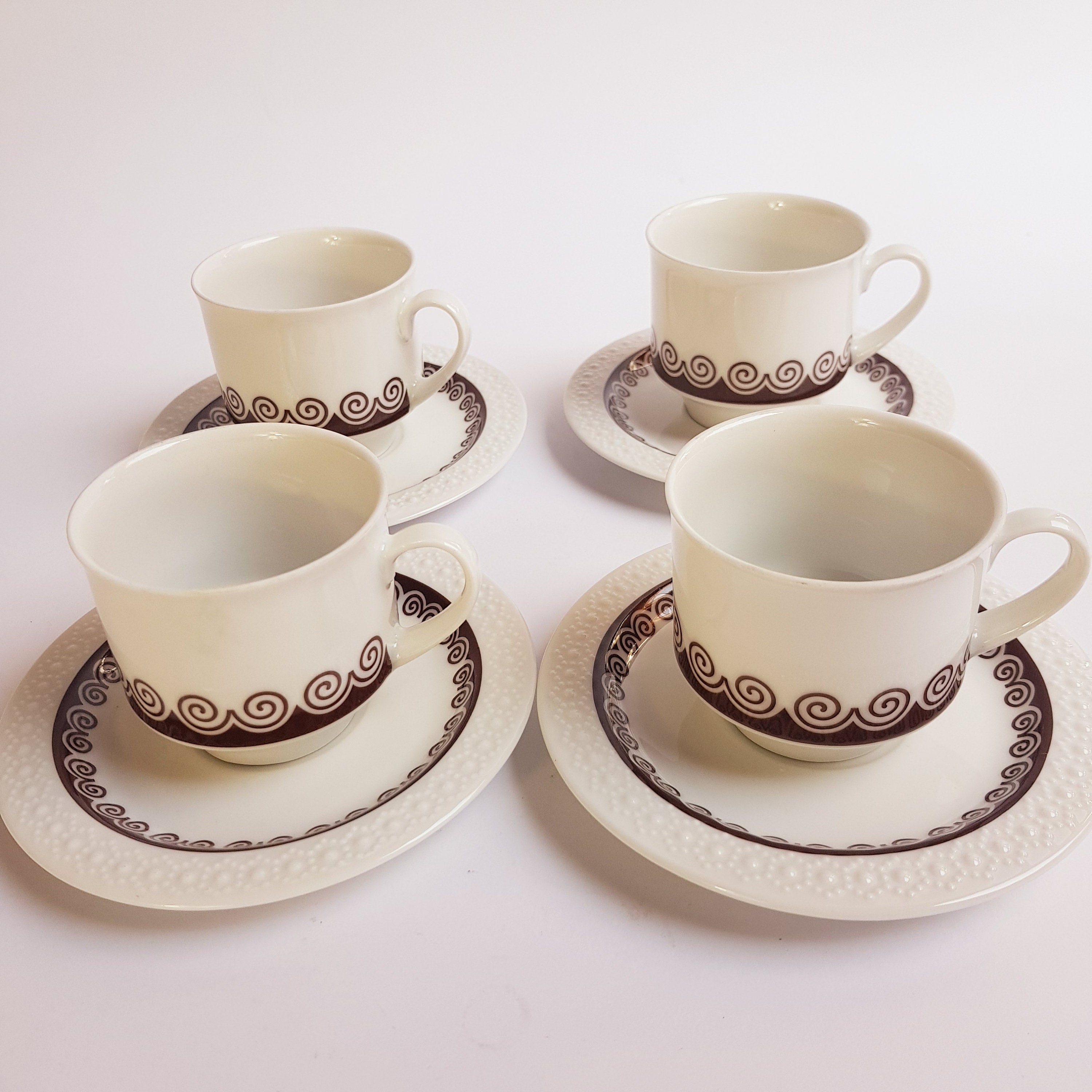 Vintage 4 cups Retro Space Age Mid Century 1970s