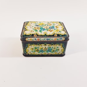 Vintage Floral Metal Tin: English Chocolate Tin