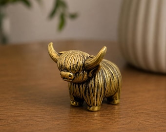 Mini Copper Highland Cow Figurine - Exquisite Vintage Brass Style Cattle Statue, Charming Scottish Cow Desk Ornament & Creative Gift