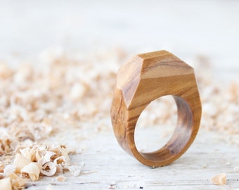 Handmade wood ring for men, wooden ring jewels, olive wood custom ring, men wedding band ring, geometric man ring, natural wood ring