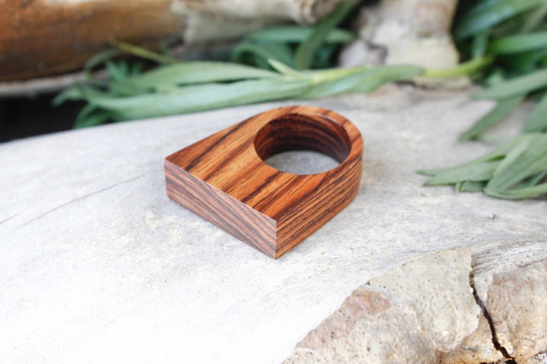 Wood ring for men and woman, wooden wedding handmade ring, wooden jewelry, engagement ring band, handmade wooden ring jewels, natural wood image 4