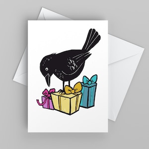 Carte de joyeux anniversaire avec corbeau rigolo et cadeaux, jolie carte de fête, carte de remise des diplômes