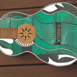 ギター Mosaic Mosaic Guitar  Rock and Roll, Shabby Chic, Vintage Floral