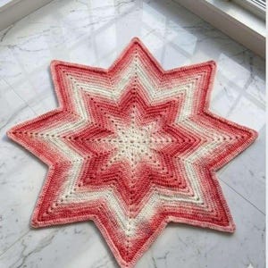 Patrón de alfombra de ganchillo con forma de estrella de 8 puntas, manta decorativa con efecto degradado, decoración para habitación infantil (descarga en PDF)