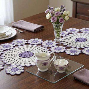 crochet dresser scarf pattern Table Runner Crochet Pattern - Pretty & Lacy