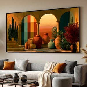 Puede incluir: Un cuadro rectangular de pared que muestra una serie de arcos con vistas a un paisaje al atardecer. La escena incluye cerámica de color terracota, varios cactus en macetas y plantas verdes exuberantes dispuestas sobre un suelo de baldosas.