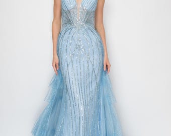 Abito da sera da donna a sirena con perline, spalline sottili ed elegante scollo a cuore.