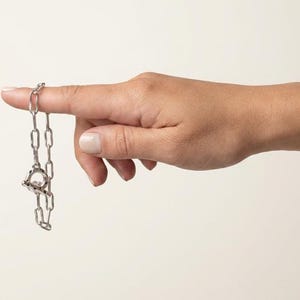 Sterlingzilveren papercliparmband | Garnet T-beugelsluiting, handgemaakte schakels