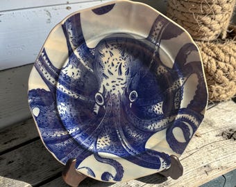 Talerz Octopus Anthropologie | Deser sałatkowy z kamionki w kolorze indygo w stylu marynistycznym