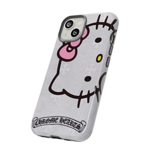 Hello Kitty x Chrome Herzen Handyhülle | Robuste iPhone Hülle, Chrome Hearts Style Bild 2