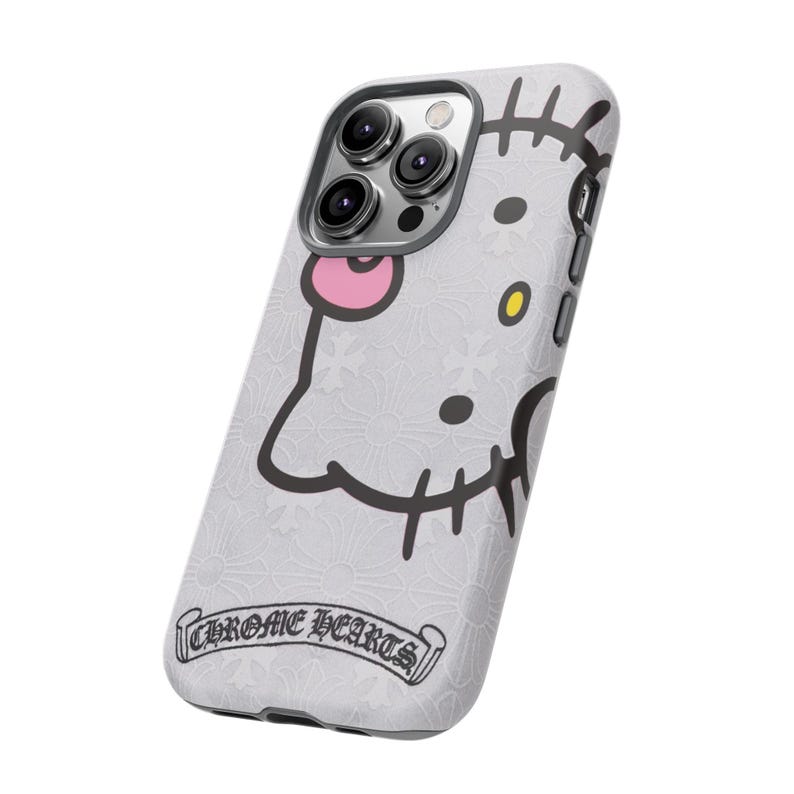 Hello Kitty x Chrome Herzen Handyhülle | Robuste iPhone Hülle, Chrome Hearts Style Bild 14