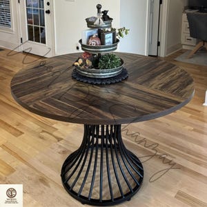 Round Table 2 Chairs - Etsy