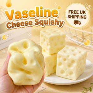 Può includere: Un giocattolo morbido a forma di blocco di formaggio svizzero con buchi, colorato in un bianco sporco. Il testo Vaseline Cheese Squishy è visualizzato in modo prominente sopra gli oggetti, insieme a un grafico circolare con il testo FREE UK SHIPPING.