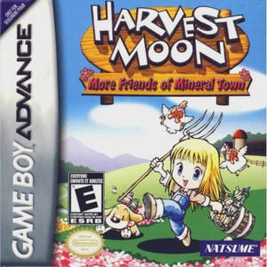 Pode incluir: Uma capa de jogo de Game Boy Advance para Harvest Moon: More Friends of Mineral Town. A arte mostra um personagem loiro de jardineira azul segurando um forcado e um balde, com um cão e galinhas numa quinta. Inclui a classificação ESRB E.