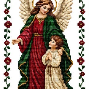 Puede incluir: Un patrón de bordado en punto de cruz que muestra a un ángel con grandes alas blancas y un halo dorado, vistiendo un vestido rojo y una capa verde, junto a un niño con una túnica blanca. El diseño está enmarcado por flores rojas y hojas verdes.