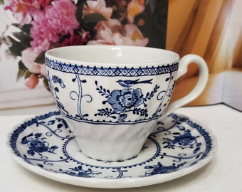 4 Sets of Beautiful Vintage Johnson Brothers Flat cups with Saucers, Indie Blue, England, Elegant Tea Party,  Victorian style tea time