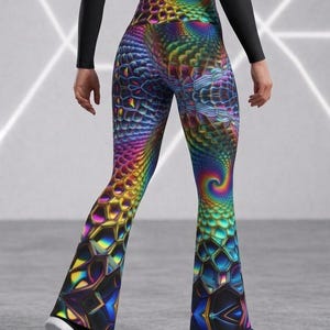 Psychedelic Yoga Pants, Flare Leggings, Fractal Purple 3D Festival Rave Tessellation