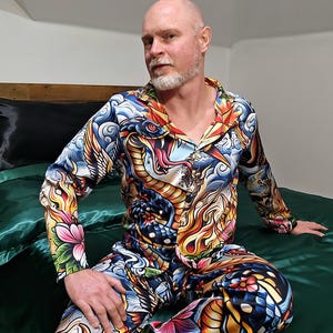 Tattoo Schlange Cobra Satin Pyjamas Nachtwäsche Geschenk Herrenmode Loungewear Luxus PJ's Geburtstag Vatertag Rockabilly Vintage Nautisch Bild 8