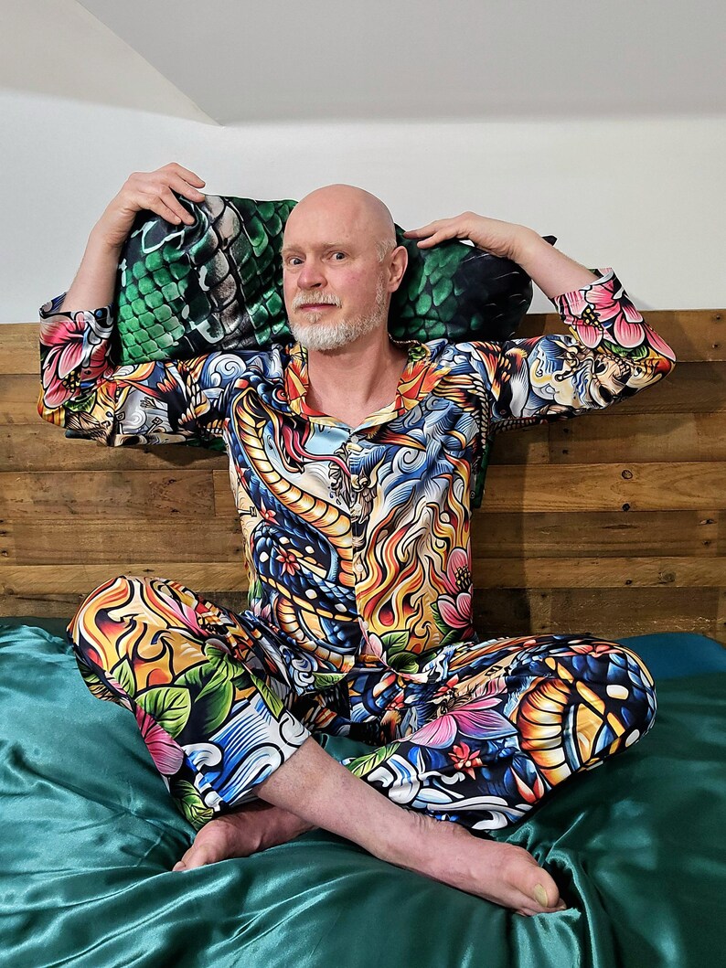 Tattoo Schlange Cobra Satin Pyjamas Nachtwäsche Geschenk Herrenmode Loungewear Luxus PJ's Geburtstag Vatertag Rockabilly Vintage Nautisch Bild 13