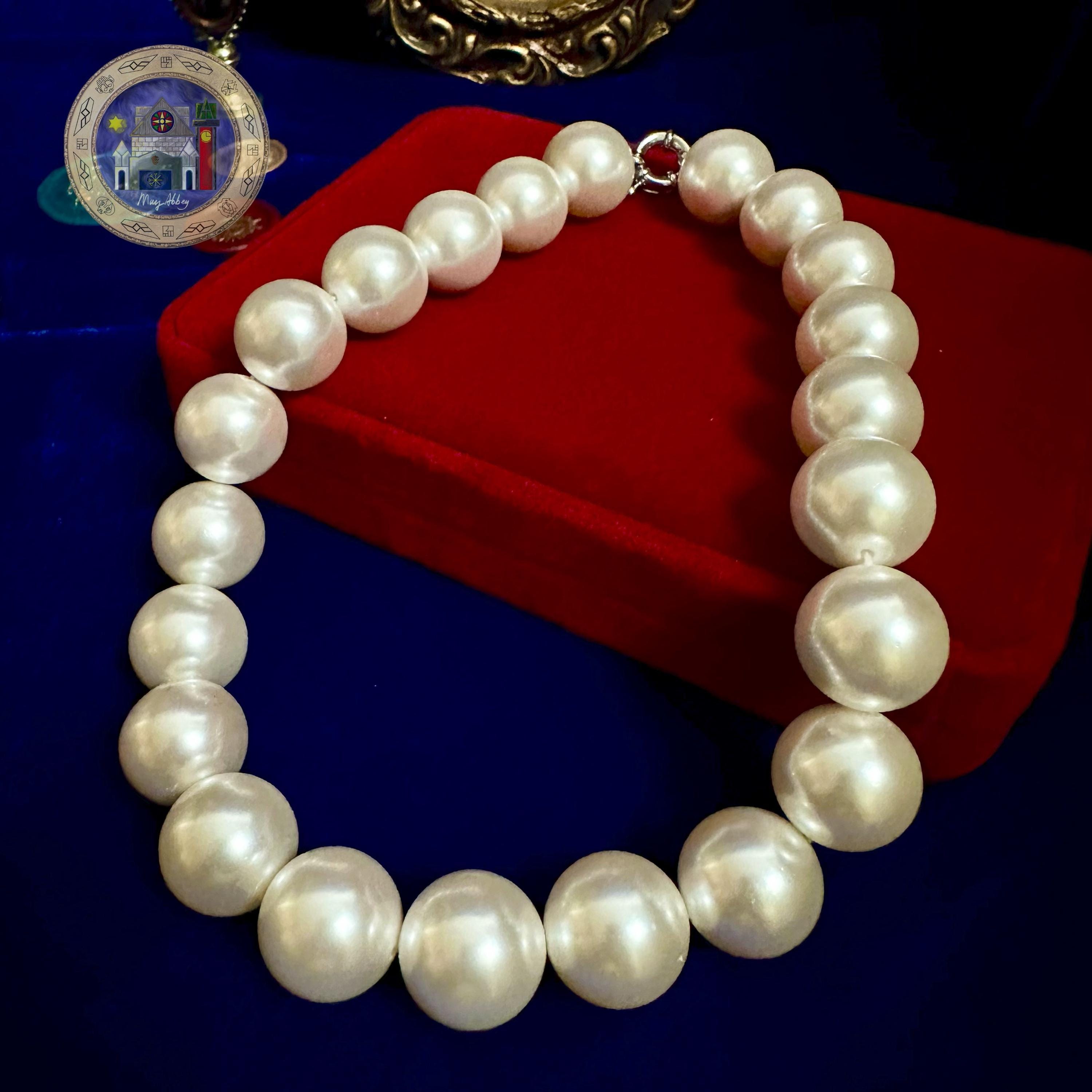 Rare Oversized 21mm White Baroque Manmade Shell-Based Pearl Strand…