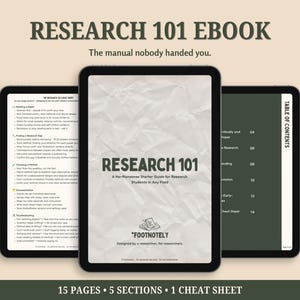 Op de afbeelding: Een digitaal e-book getiteld Research 101 met een achtergrond van verfrommeld papier. De omslag bevat de tekst Research 101, A No-Nonsense Starter Guide for Research Students in Any Field en Footnotely. Bevat 15 pagina's, 5 secties en 1 spiekbriefje.