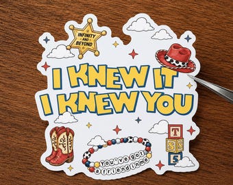 Von Toy Story 5 inspirierter Aufkleber - I Knew It I Knew You Retro Western Cowgirl Grafik