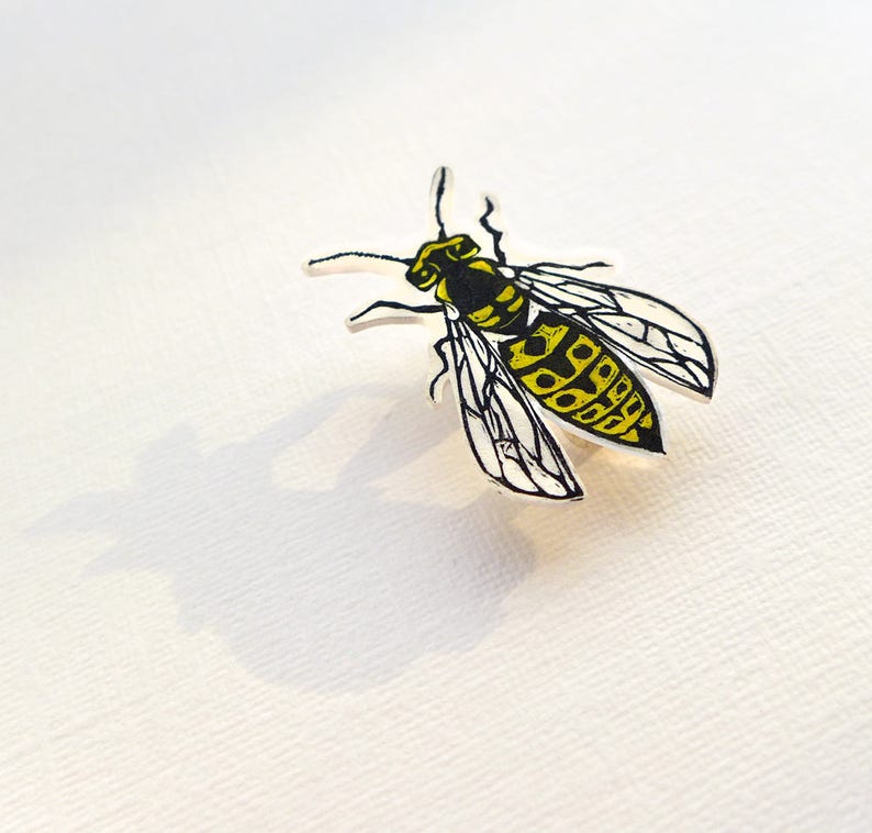 Wasp Badge wasp jewelry, yellowjacket brooch, wasp pin image 1