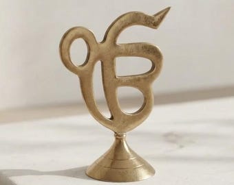 Certified Brass Ik Onkar Stand, Gurmukhi Script Emblem, Sikh Religious Tabletop Statue, Punjabi Housewarming Gift, Divine Blessing Tableware