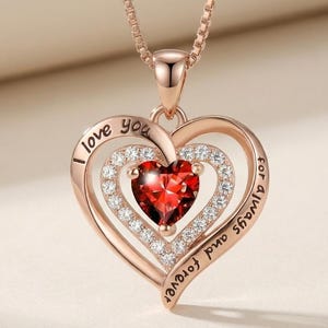 Collar de rubíes de oro de 14 quilates, colgante de gema roja en forma de corazón, collar de piedra natal de julio, regalo romántico para ella, collar delicado, joyería de aniversario