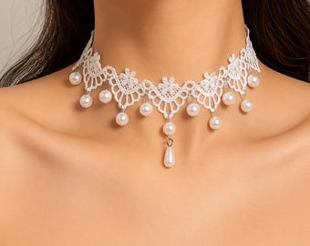 Gothic Lace Choker Necklace, Victorian Pearl Choker, Black and White Lace Collar, Gothic Jewelry, Vintage Neck Lace, Elegant Gothic Necklace