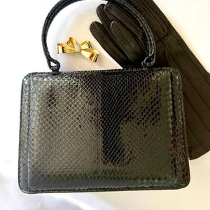 1960s Stunning Vintage Genuine Python Snakeskin Handbag – Kelly Style Structured Top Handle Bag – Black Exotic Leather Purse – Rare Luxury