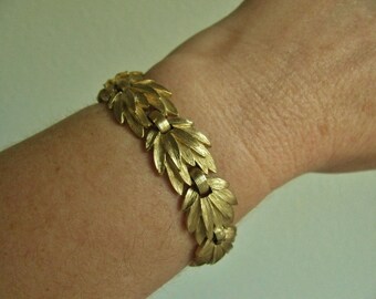 Vintage Crown Trifari Gold Leaf Bracelet