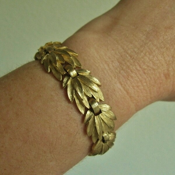 Vintage Crown Trifari Gold Leaf Bracelet